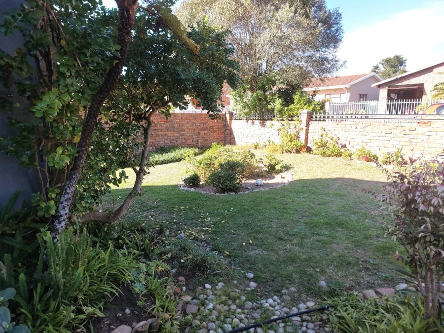 4 Bedroom Property for Sale in Heiderand Western Cape